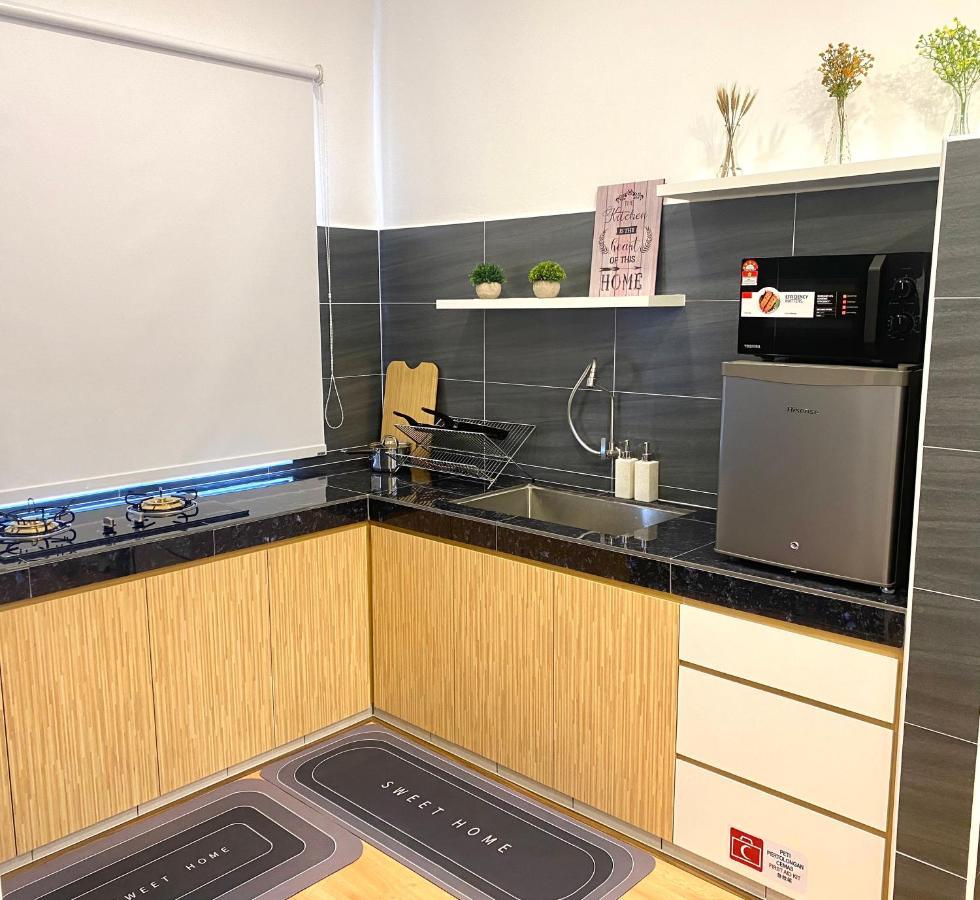 איפוה Comfy 3-Bedrooms With Family Karaoke Max-10Pax מראה חיצוני תמונה