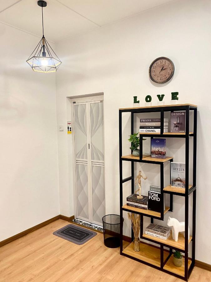 איפוה Comfy 3-Bedrooms With Family Karaoke Max-10Pax מראה חיצוני תמונה